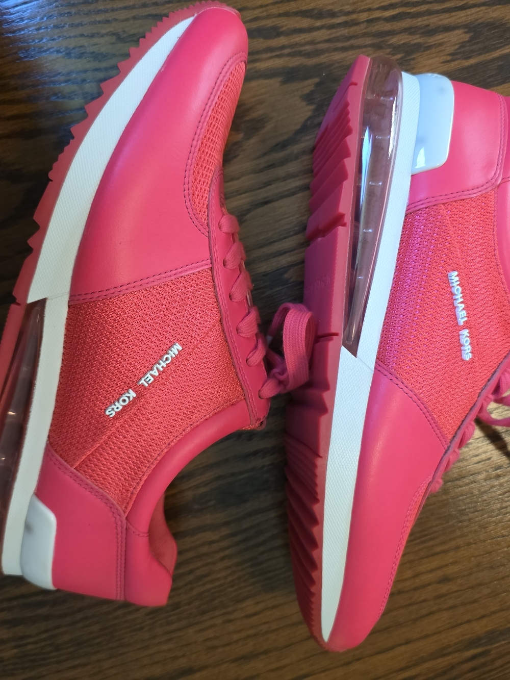 NEW NEVER WORN! Michael Kors Women’s Pink Athletic Sneakers